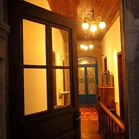 فندق Taskonak 3*
